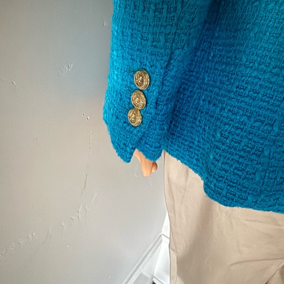 New Zara Elegant Blue Double-Breasted Women's Blazer with Gold Buttons! - Picture 6 of 8